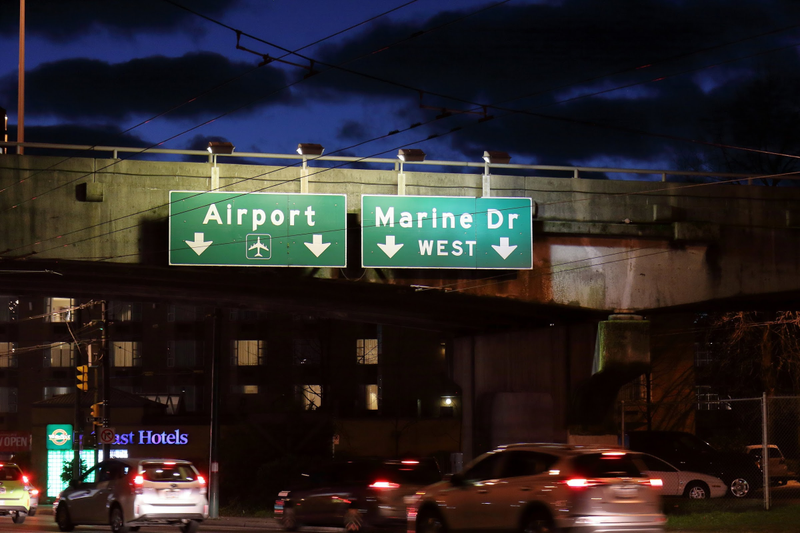 Illustration for article titled Pics from the Curbside: 2018-02-04 to Marpole at Dusk and Night